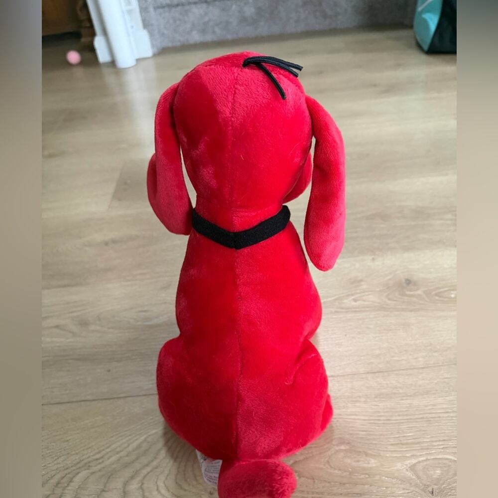 Kohl's Cares Clifford The Big Red Dog Plush 13" Stuffed Animal 2011 JHD1-1182 - Picture 5 of 8